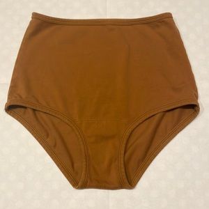 ARQ HIGH-RISE UNDIES in Toffee